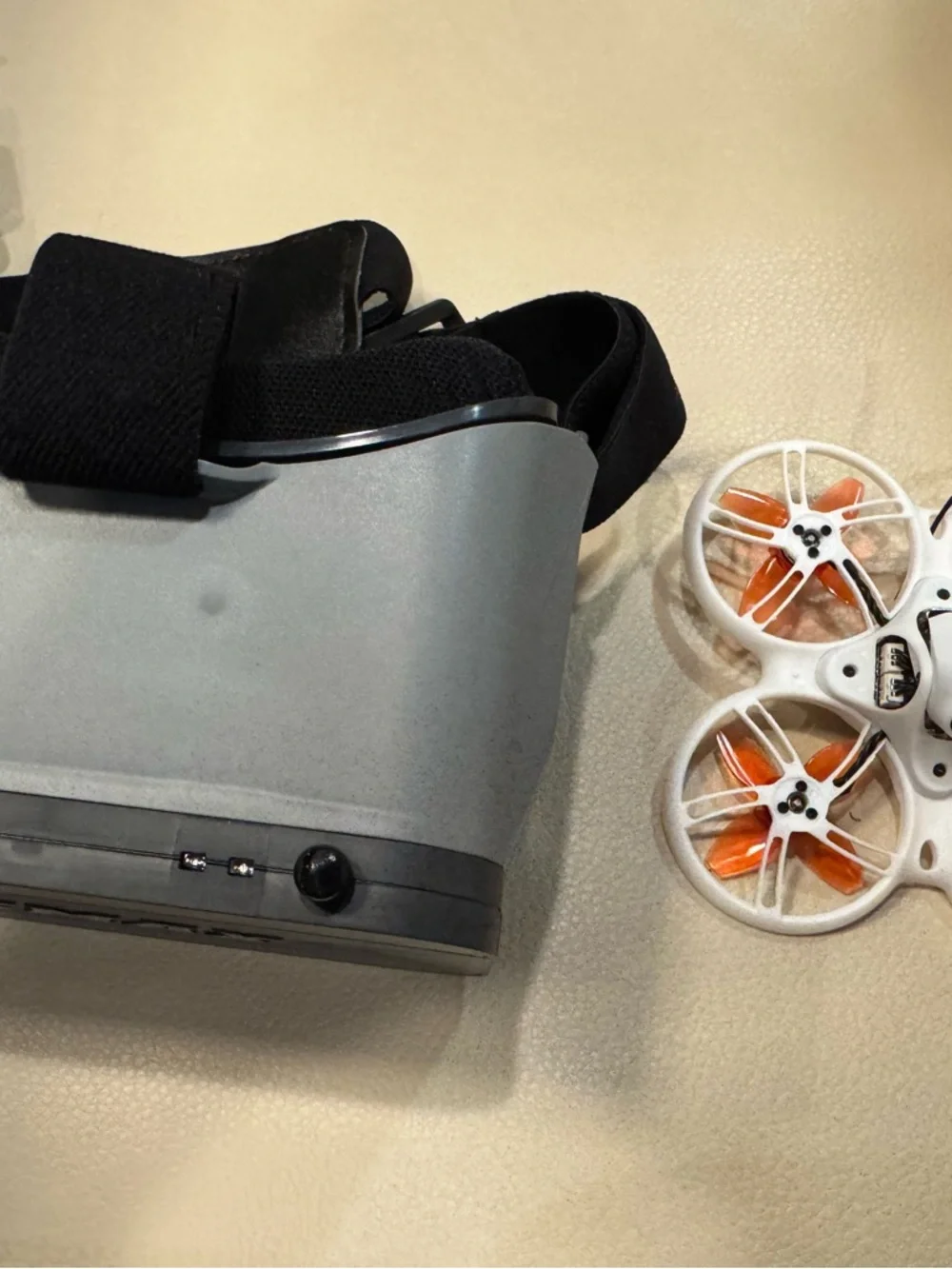 Micro drone EMAX Tinyhawk lll Plus analog RTF - Picture 7 of 9